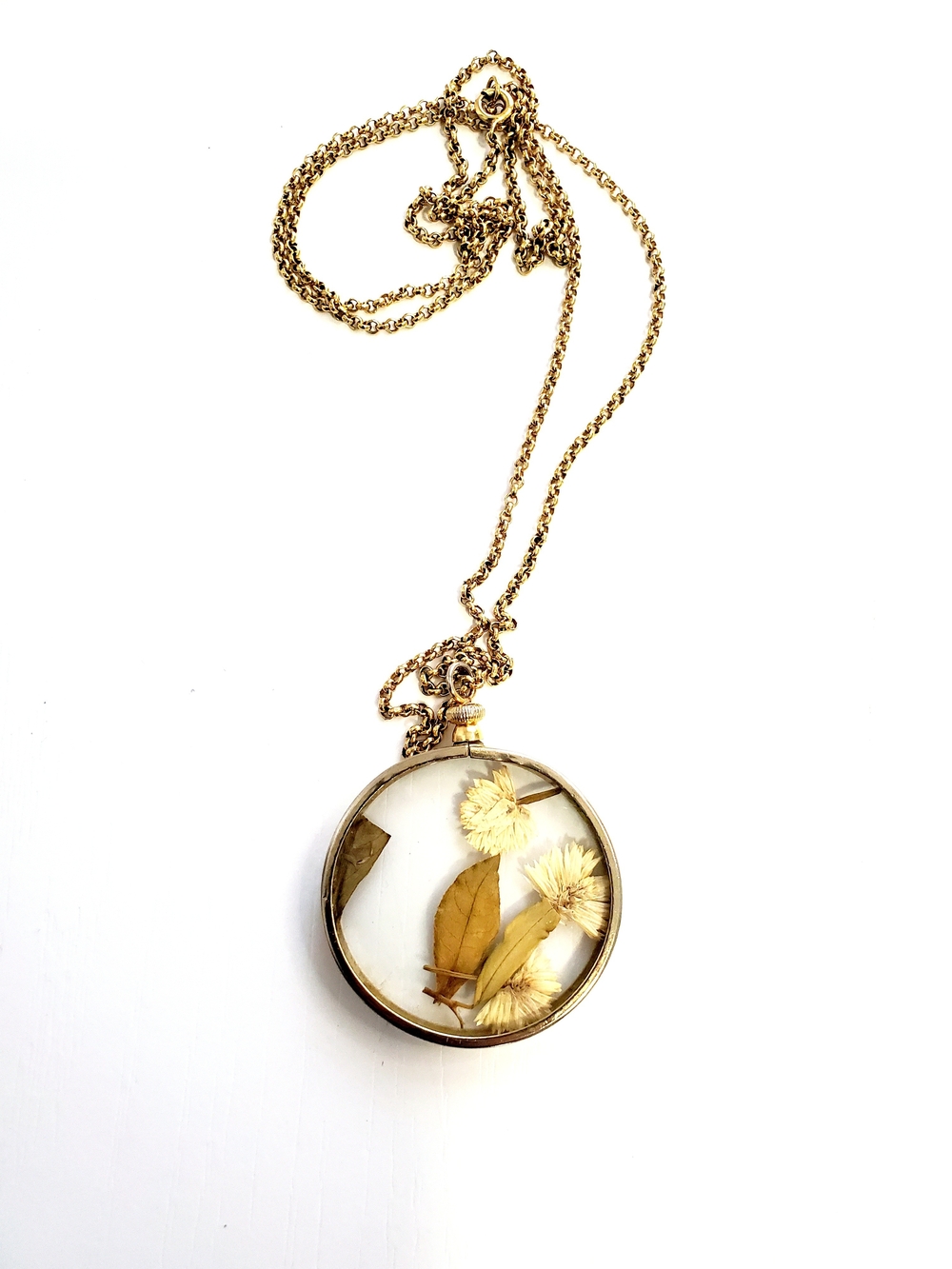 Gold Tone Round Pendant Necklace - Classic Women's Jewelry